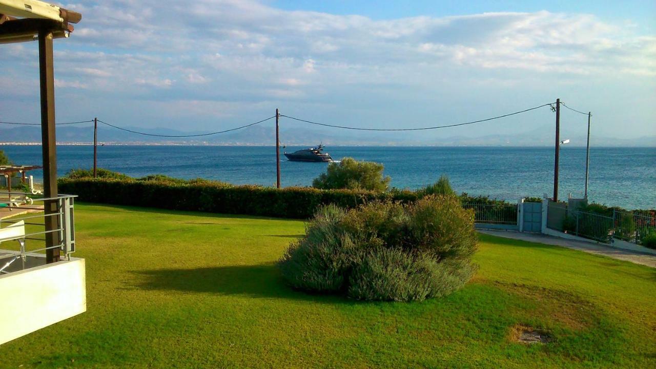 Beautiful House By The Sea,Loutraki Skaloma. Villa ภายนอก รูปภาพ