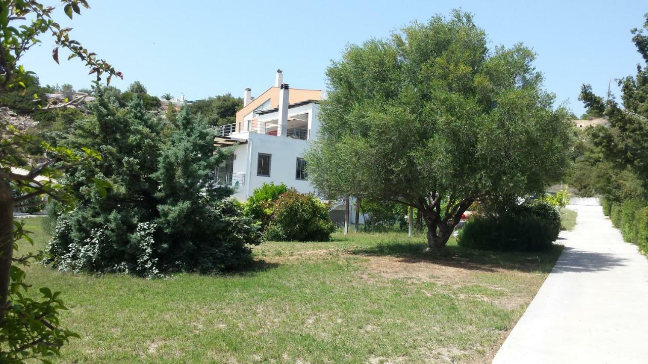 Beautiful House By The Sea,Loutraki Skaloma. Villa ภายนอก รูปภาพ
